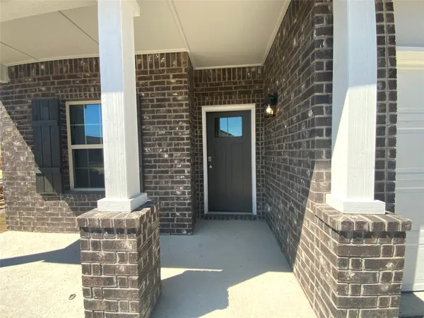 $1,900 | 716 Red Barn Bend, New Braunfels, TX 78130