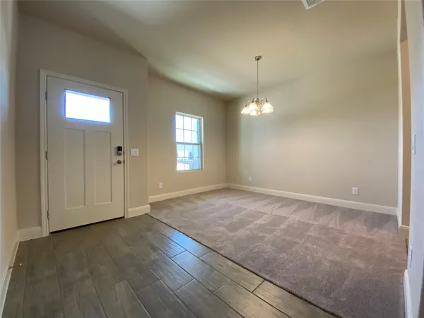 $1,900 | 716 Red Barn Bend, New Braunfels, TX 78130