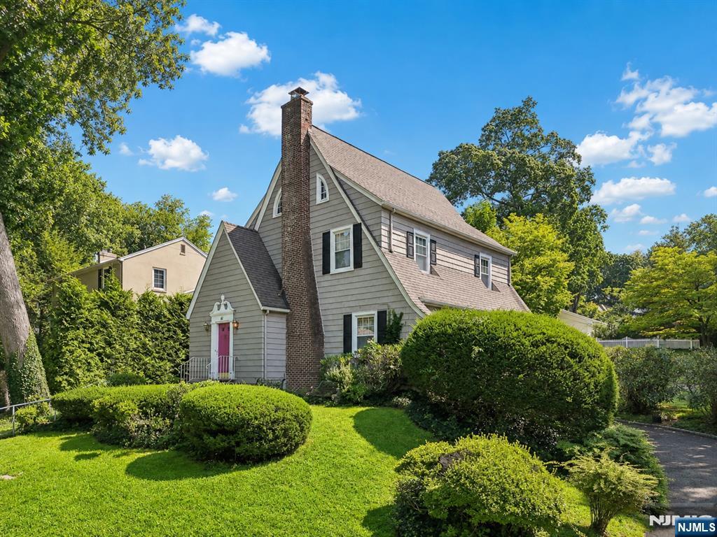 61 North Monroe Street Ridgewood, NJ 07450 - Photo 1 of 12 Gallery Image 1
