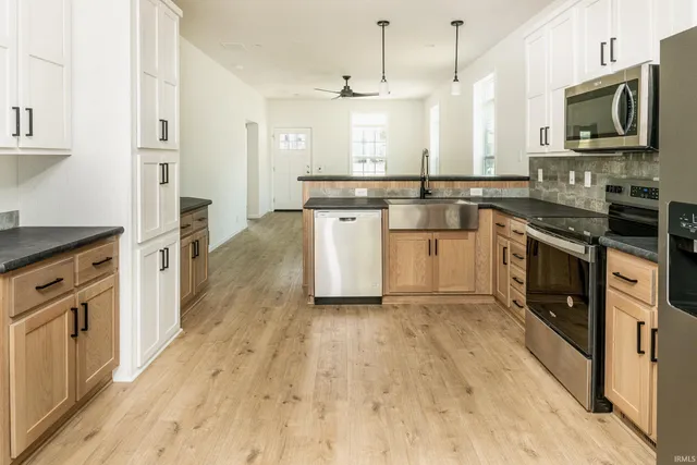 $309,900 | 2517 South Banta Avenue, Bloomington, IN 47403