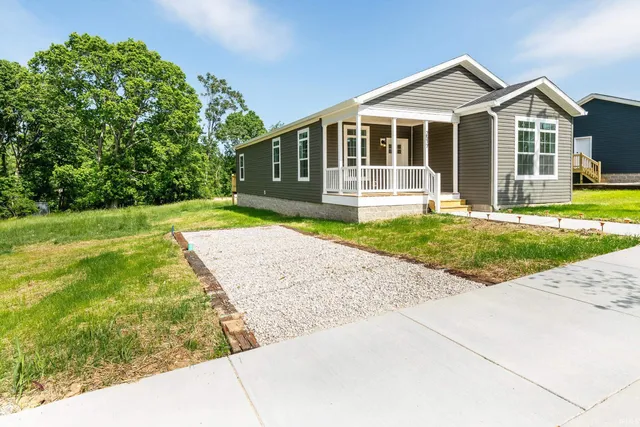 $309,900 | 2517 South Banta Avenue, Bloomington, IN 47403