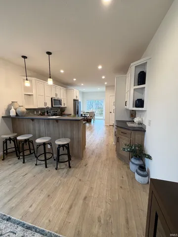 $309,900 | 2517 South Banta Avenue, Bloomington, IN 47403