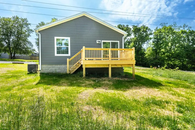 $309,900 | 2517 South Banta Avenue, Bloomington, IN 47403