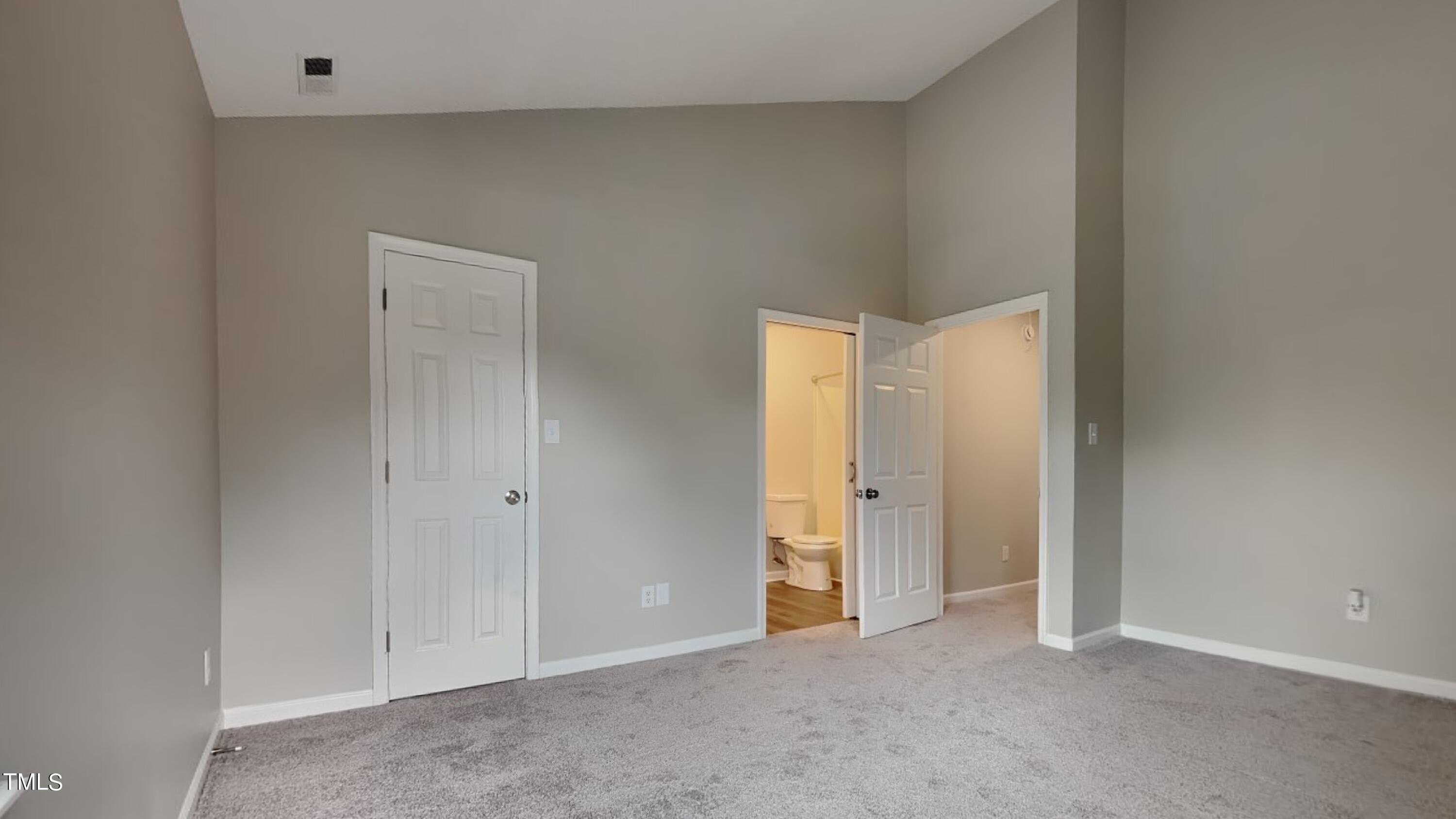 2952 Faversham Place Raleigh, NC 27604 - Photo 5 of 8 10_Image_Bcnm9xI3k7