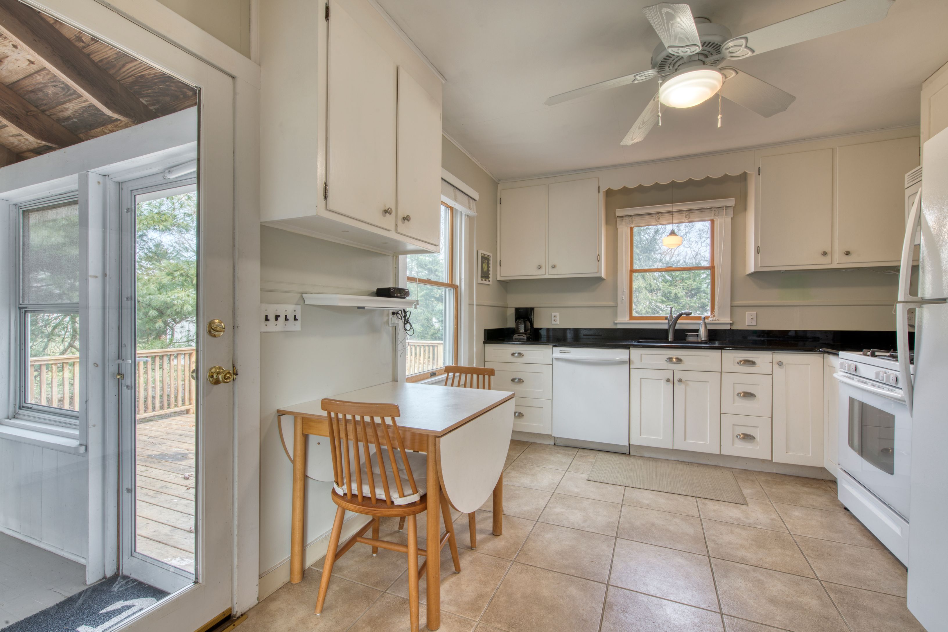 7 Cornell Road Sag Harbor, NY 11963 - Photo 2 of 8 Gallery Image 2