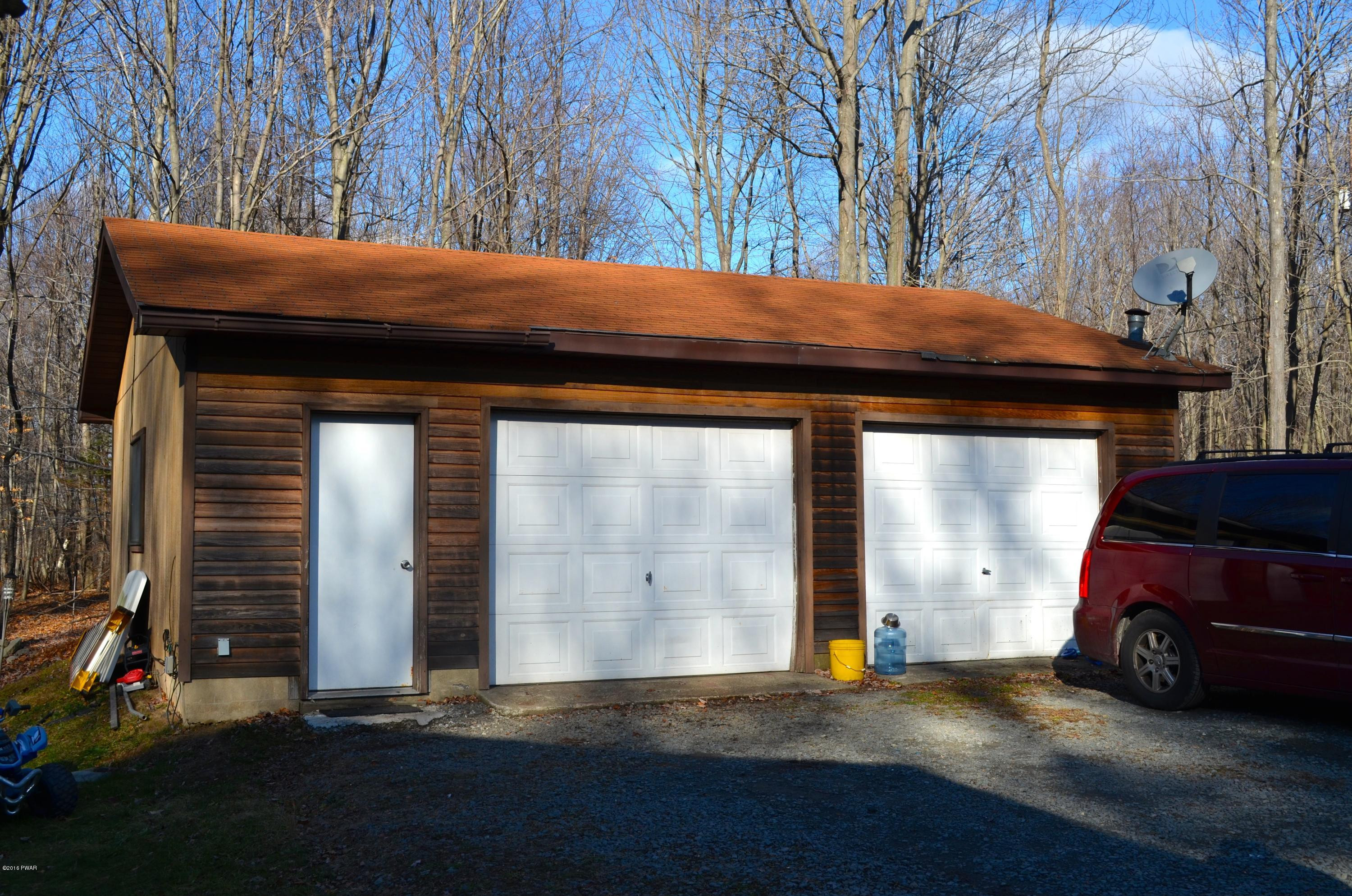 108 Burrus Road Greentown, PA 18426 - Photo 2 of 15 Gallery Image 2