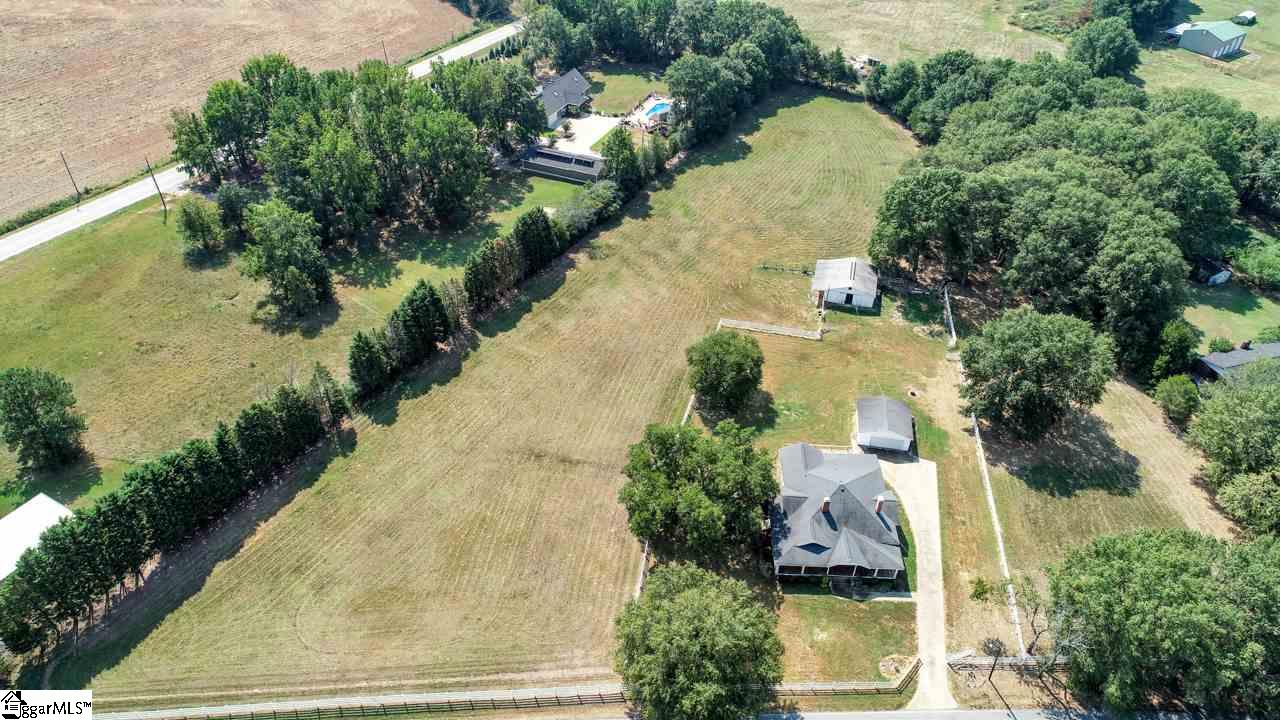509 Jenkins Bridge Road Simpsonville, SC 29680 - Photo 2 of 36