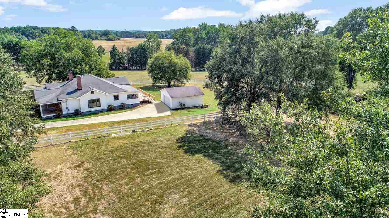509 Jenkins Bridge Road Simpsonville, SC 29680 - Photo 11 of 36