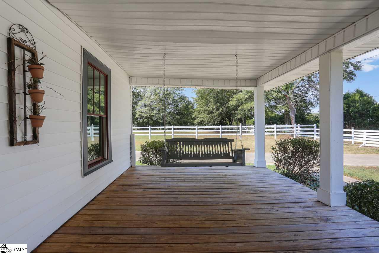 509 Jenkins Bridge Road Simpsonville, SC 29680 - Photo 16 of 36
