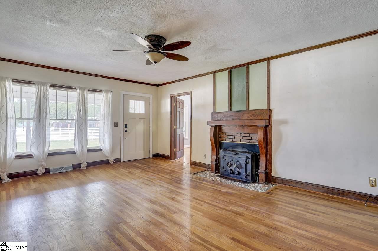 509 Jenkins Bridge Road Simpsonville, SC 29680 - Photo 20 of 36