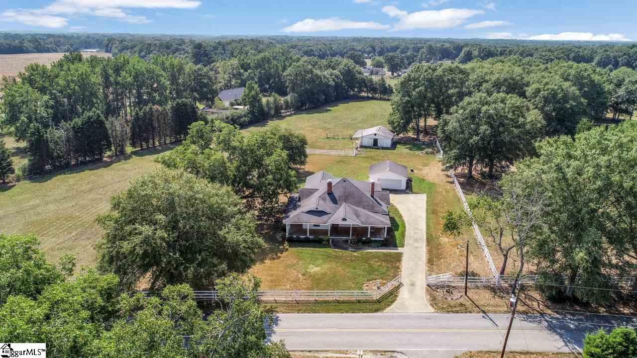 509 Jenkins Bridge Road Simpsonville, SC 29680 - Photo 4 of 36
