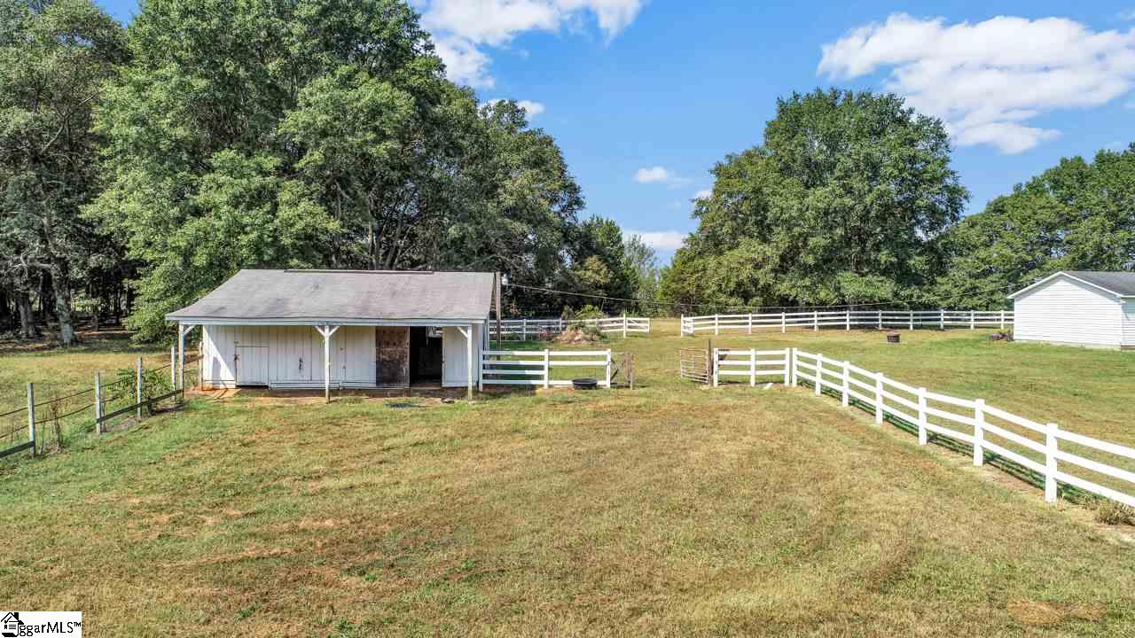 509 Jenkins Bridge Road Simpsonville, SC 29680 - Photo 10 of 36