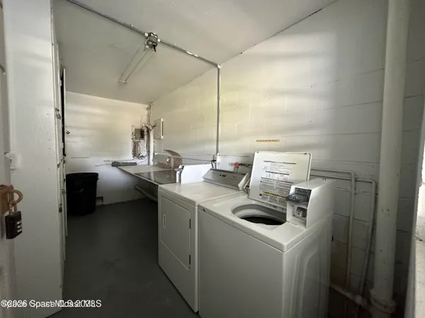 $1,200 | 302 Lincoln Avenue, Unit 9, Cape Canaveral, FL 32920