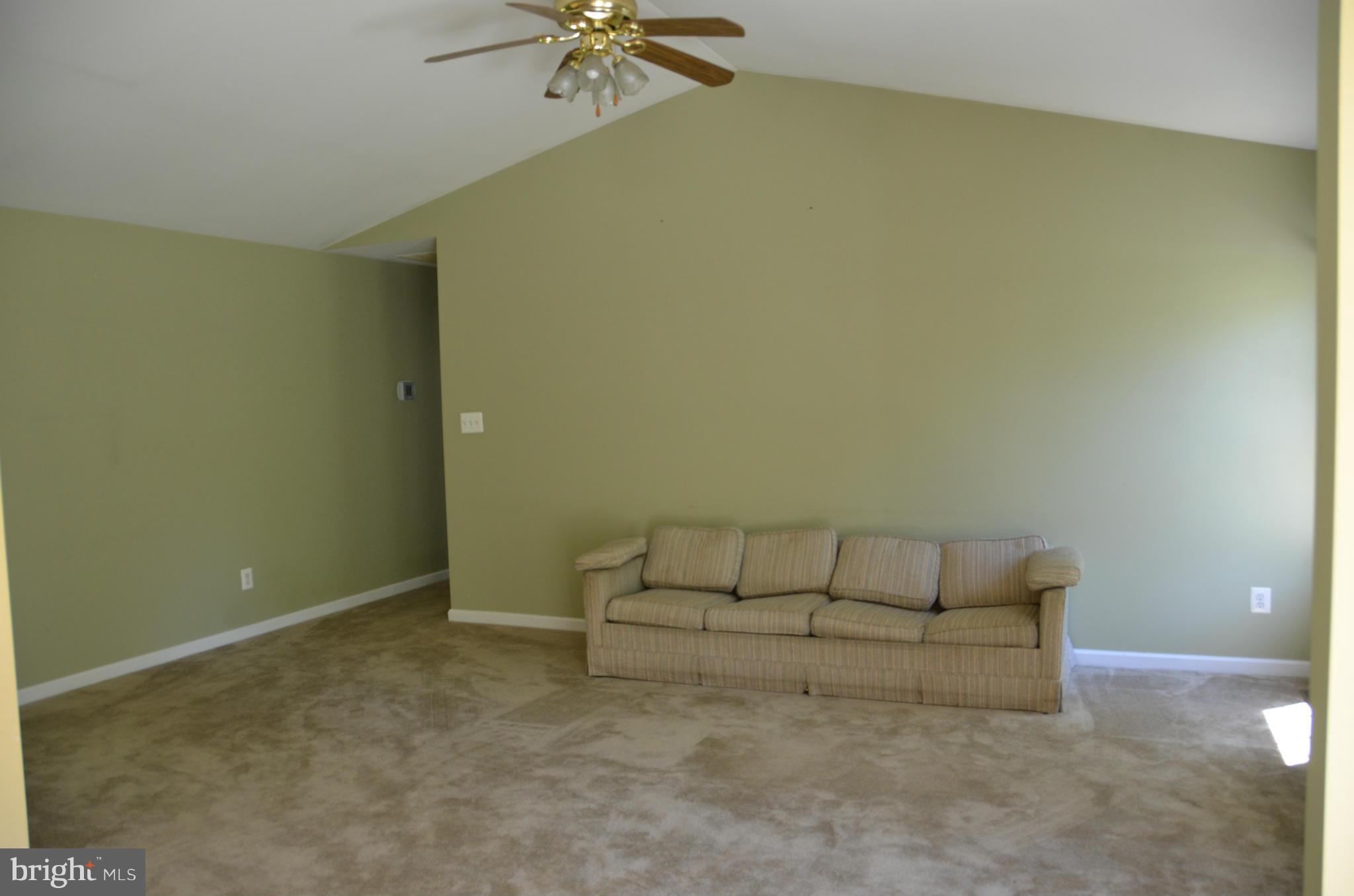 24364 Eleys Ford Road Lignum, VA 22726 - Photo 10 of 15 Living Room