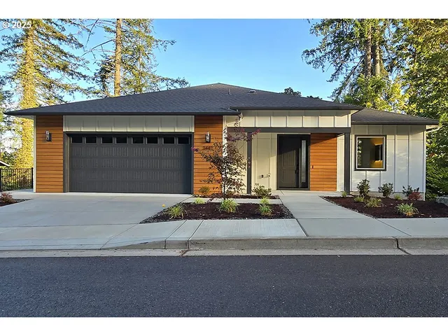 $737,557 | 3442 River Heights Drive, Springfield, OR 97477
