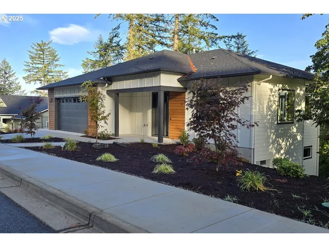 $737,557 | 3442 River Heights Drive, Springfield, OR 97477