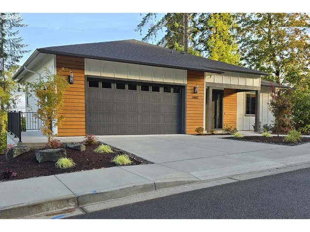 $737,557 | 3442 River Heights Drive, Springfield, OR 97477