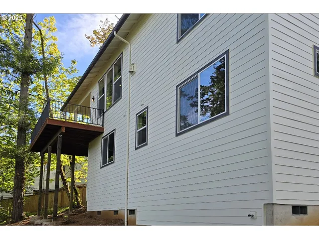 $737,557 | 3442 River Heights Drive, Springfield, OR 97477