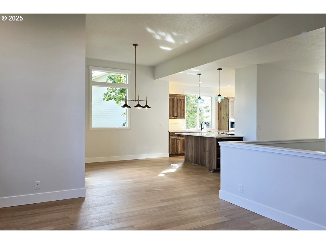 3442 River Heights Drive Springfield, OR 97477 - Photo 7 of 44