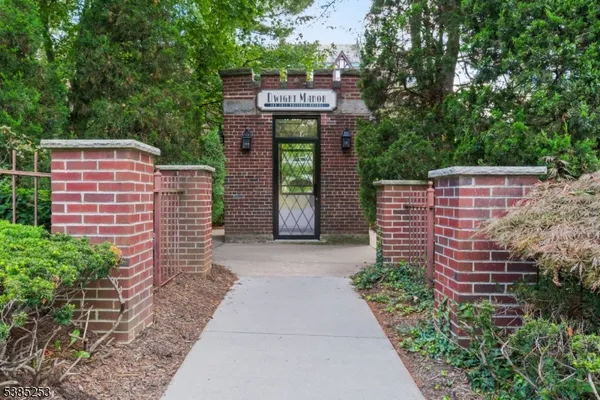 $439,999 | 100 East Palisade Avenue, Unit A51, Englewood, NJ 07631