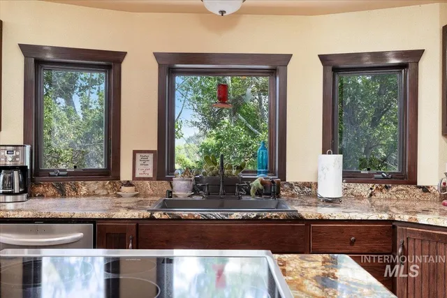 $680,000 | 4806 Salmon Creek Drive, Buhl, ID 83316