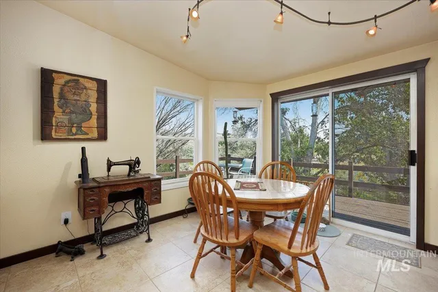 $680,000 | 4806 Salmon Creek Drive, Buhl, ID 83316