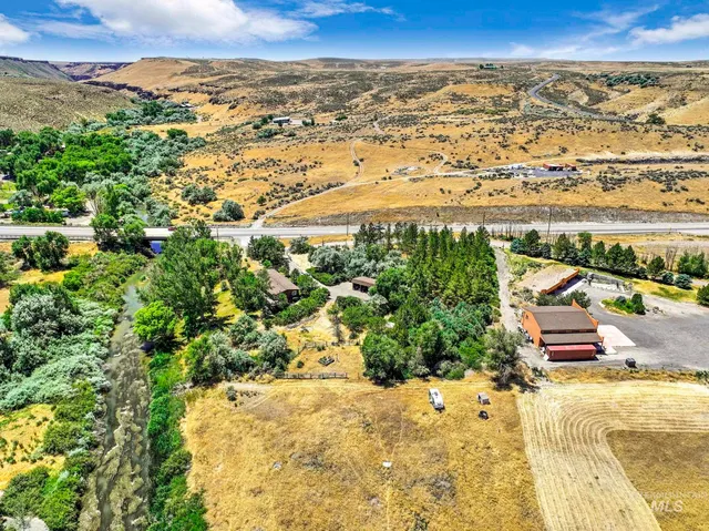 $680,000 | 4806 Salmon Creek Drive, Buhl, ID 83316