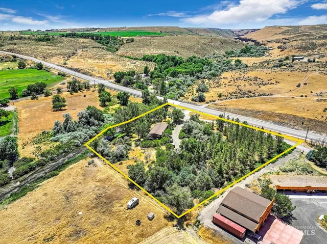 $680,000 | 4806 Salmon Creek Drive, Buhl, ID 83316