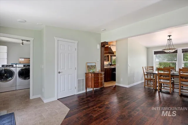 $680,000 | 4806 Salmon Creek Drive, Buhl, ID 83316