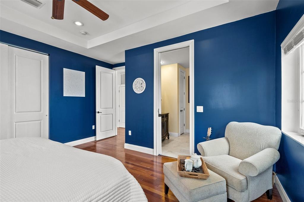 3236 Gulf Winds Circle Hernando Beach, FL 34607 - Photo 81 of 96 a bedroom with a bed and a couch