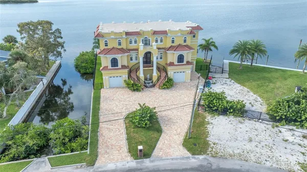 $2,875,000 | 3236 Gulf Winds Circle, Hernando Beach, FL 34607