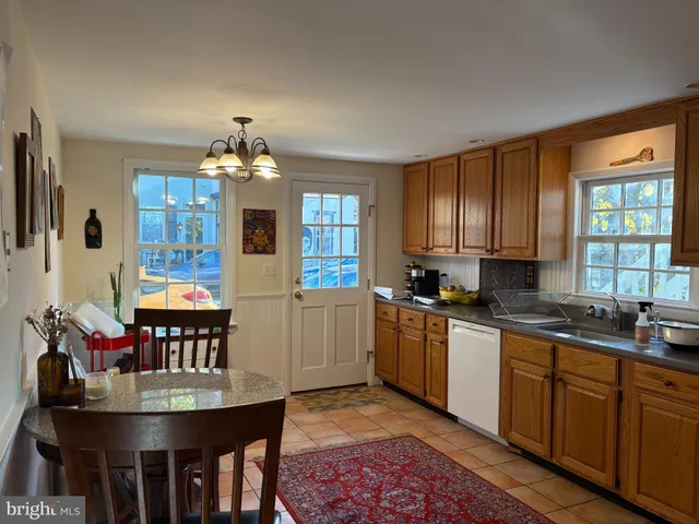 a kitchen with granite countertop lots of counter top space