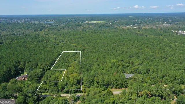 a view of a tennis court