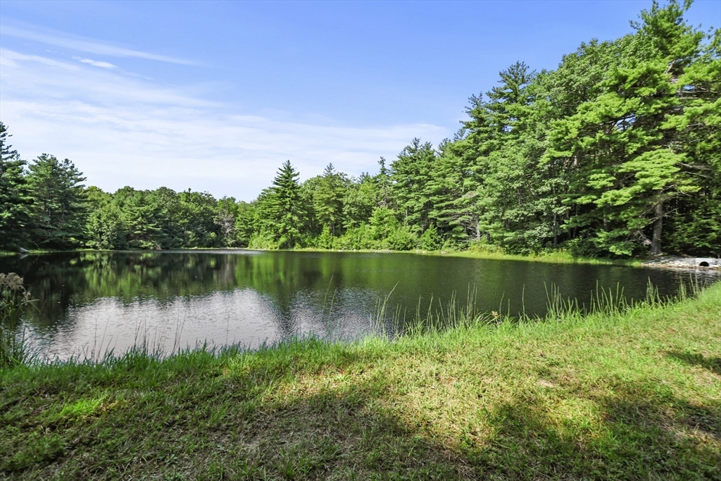 27 Bailey Road Townsend, MA 01474 - Photo 34 of 37