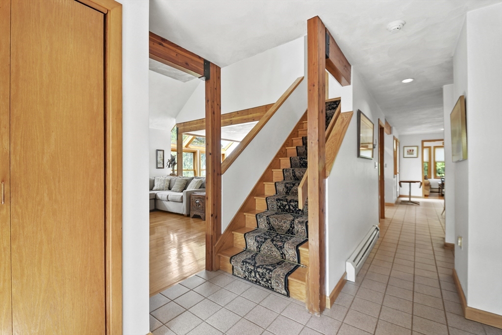 27 Bailey Road Townsend, MA 01474 - Photo 4 of 37