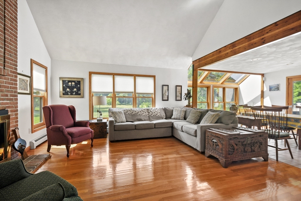 27 Bailey Road Townsend, MA 01474 - Photo 5 of 37