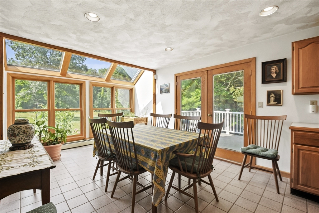 27 Bailey Road Townsend, MA 01474 - Photo 7 of 37