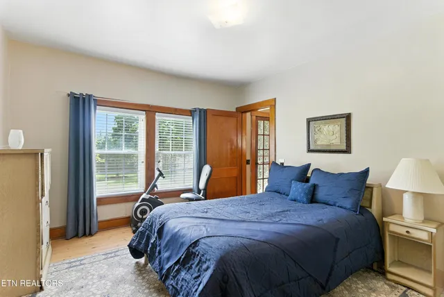 $1,299,900 | 125 Barnes Lane, Strawberry Plains, TN 37871