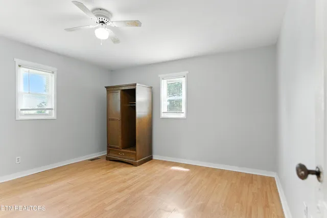 $1,299,900 | 125 Barnes Lane, Strawberry Plains, TN 37871