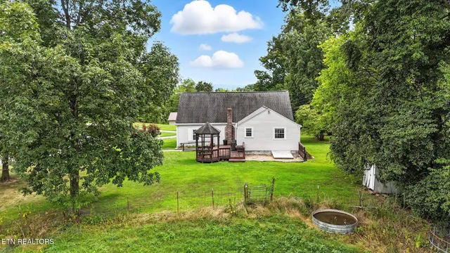 $1,299,900 | 125 Barnes Lane, Strawberry Plains, TN 37871