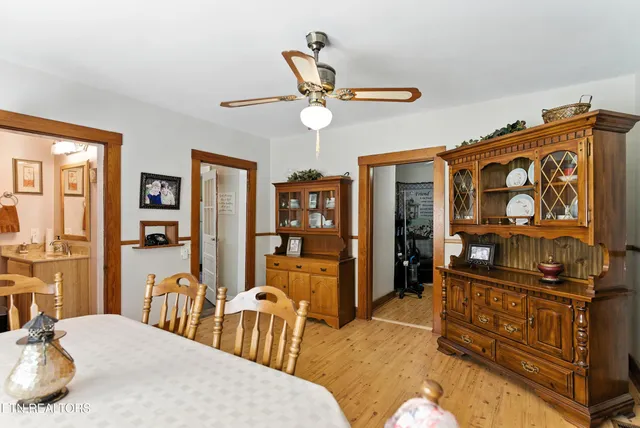 $1,299,900 | 125 Barnes Lane, Strawberry Plains, TN 37871