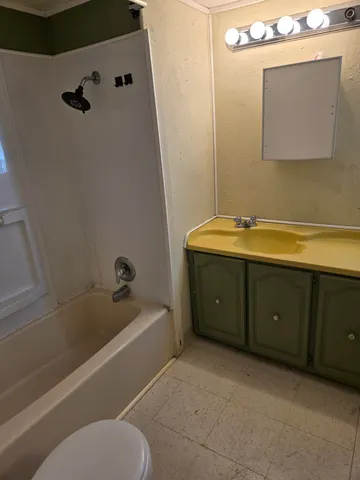 $75,000 | 14 Anthony Circle, Swanzey, NH 03446