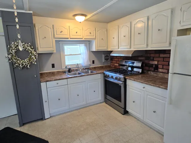 $75,000 | 14 Anthony Circle, Swanzey, NH 03446