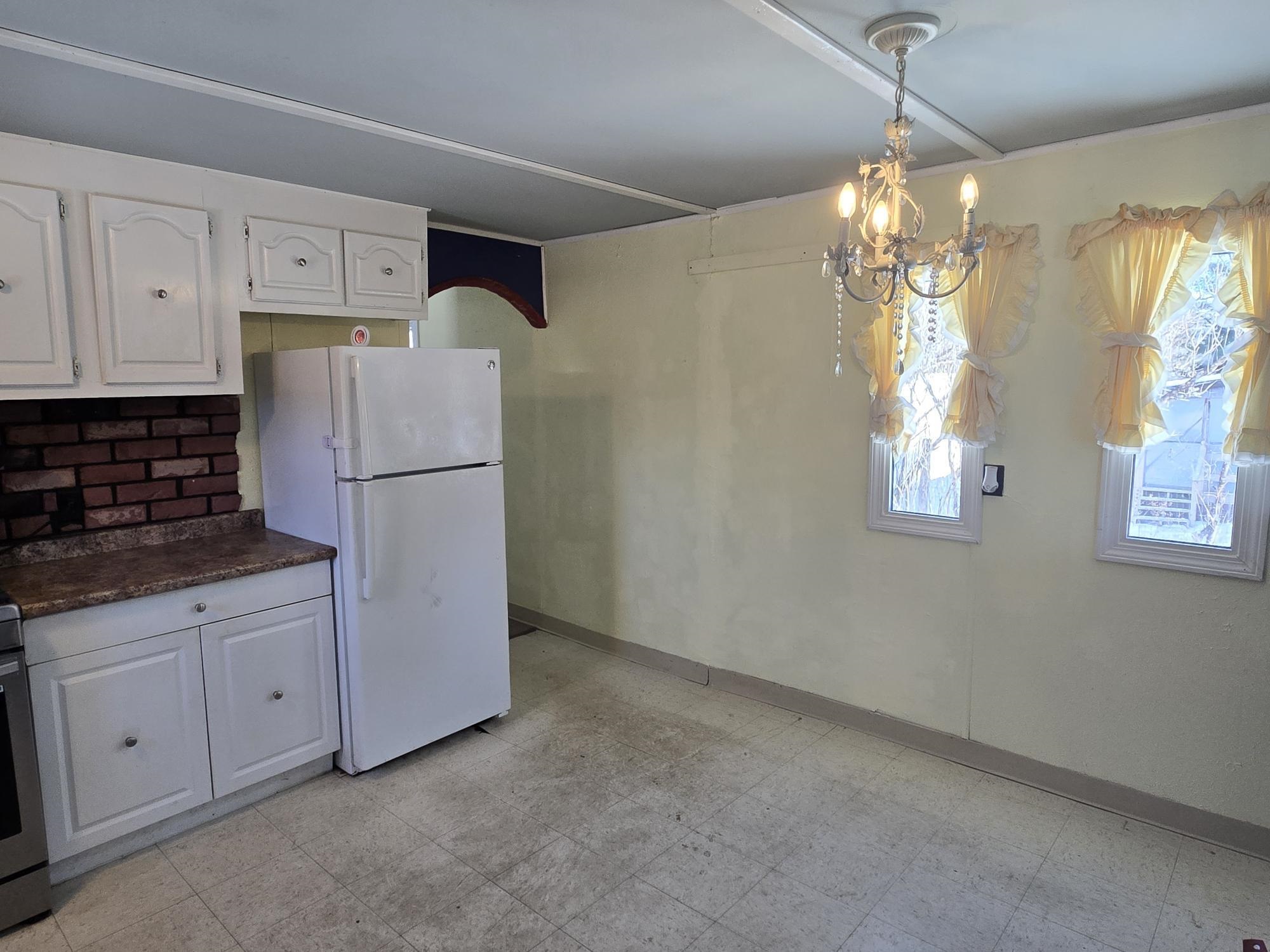 14 Anthony Circle Swanzey, NH 03446 - Photo 6 of 18