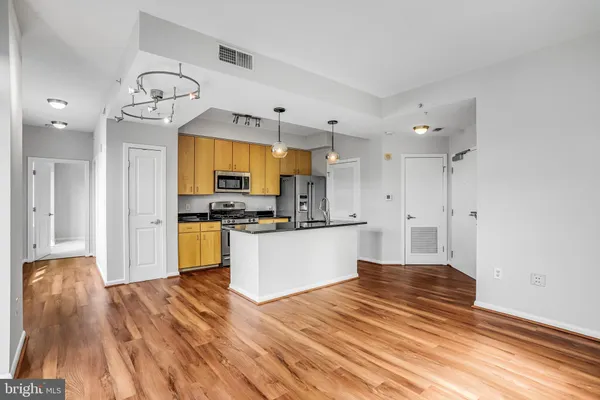 $464,900 | 1001 L Street Northwest, Unit 811, Washington, DC 20001
