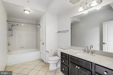 $464,900 | 1001 L Street Northwest, Unit 811, Washington, DC 20001