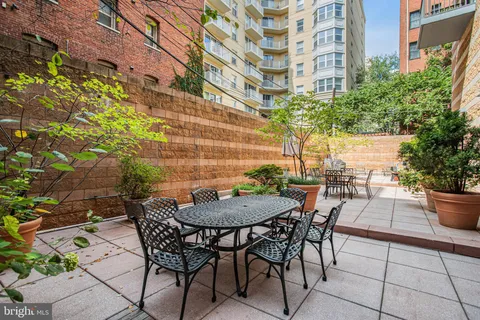 $464,900 | 1001 L Street Northwest, Unit 811, Washington, DC 20001