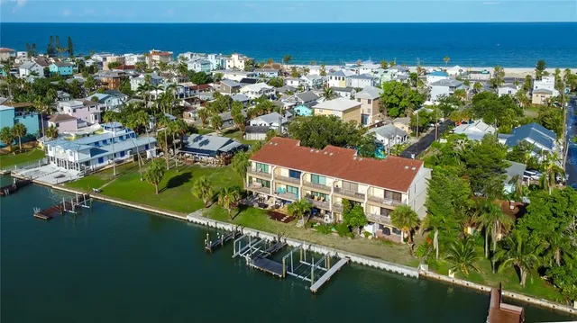 $800,000 | 135 92nd Avenue, Unit 5, Treasure Island, FL 33706