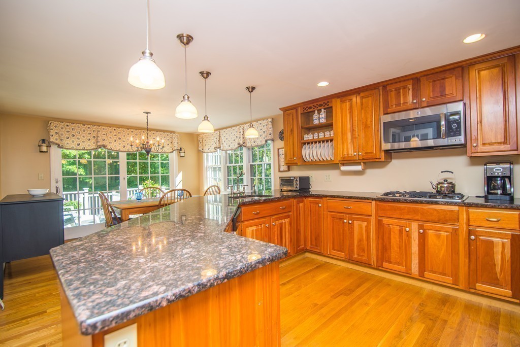 10 Longmeadow Road Scituate, MA 02066 - Photo 8 of 15 Gallery Image 8