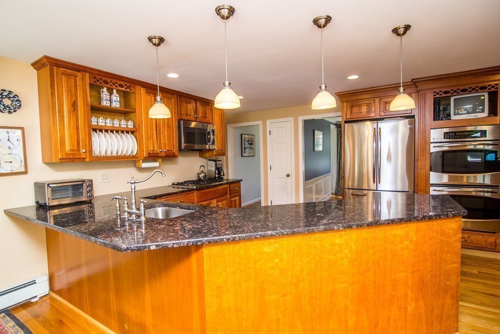 10 Longmeadow Road Scituate, MA 02066 - Photo 9 of 15 Gallery Image 9
